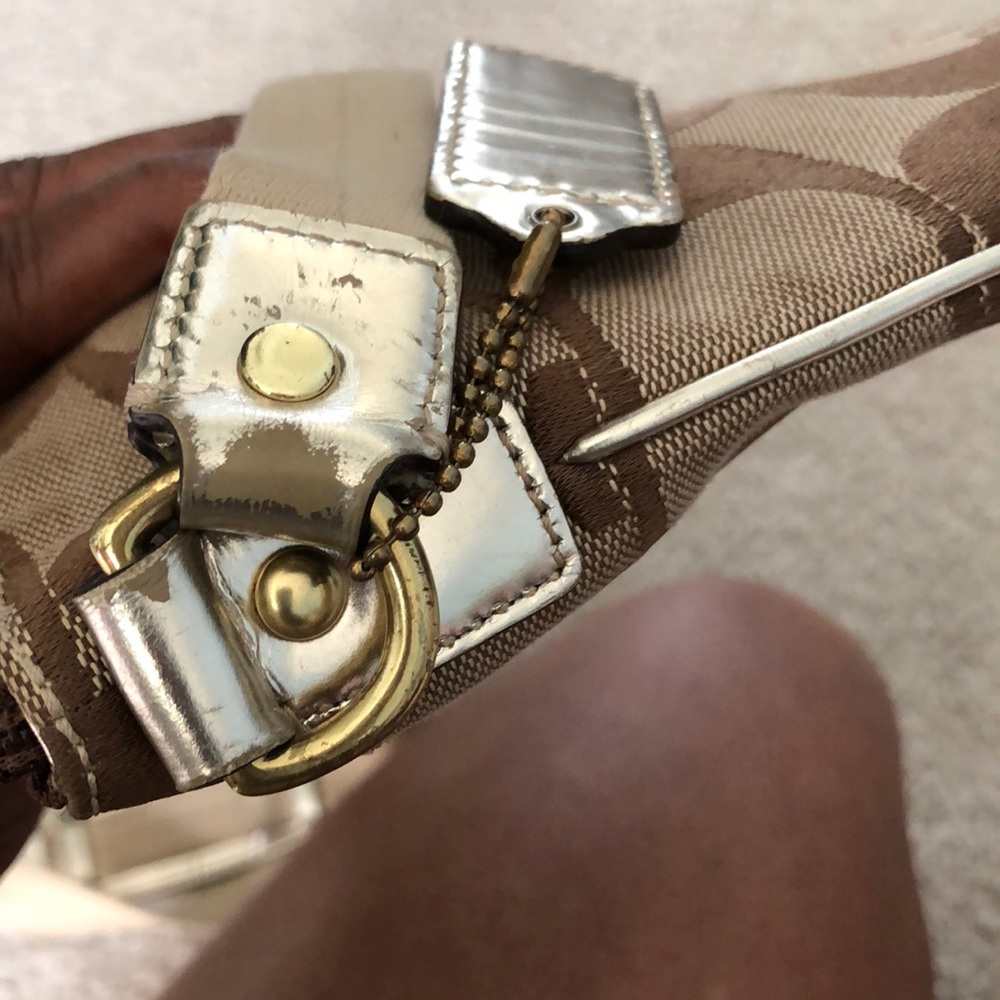 Coach CrossBody - Picture 4 of 4